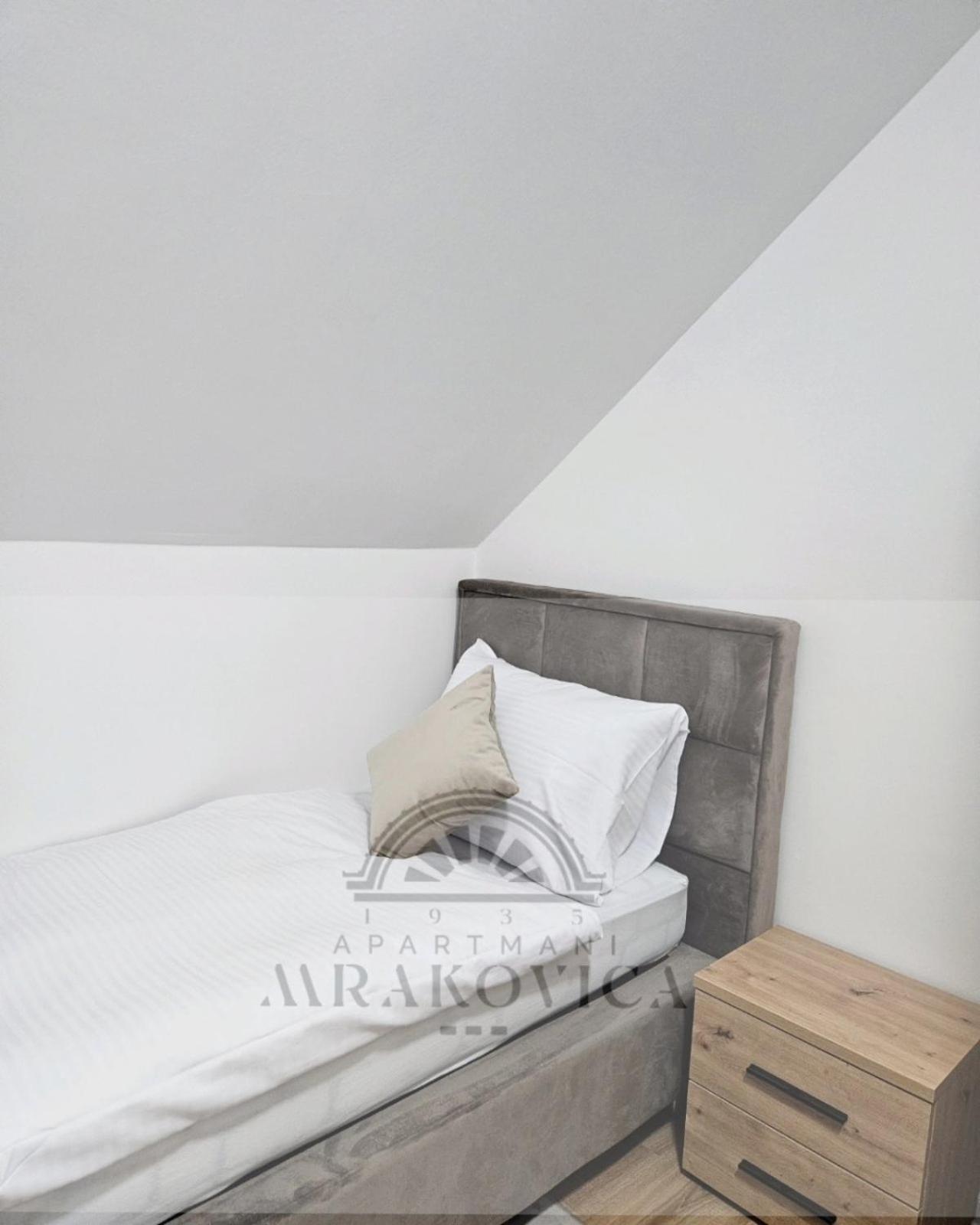 Mrakovica 1935 Appartement Prijedor Buitenkant foto